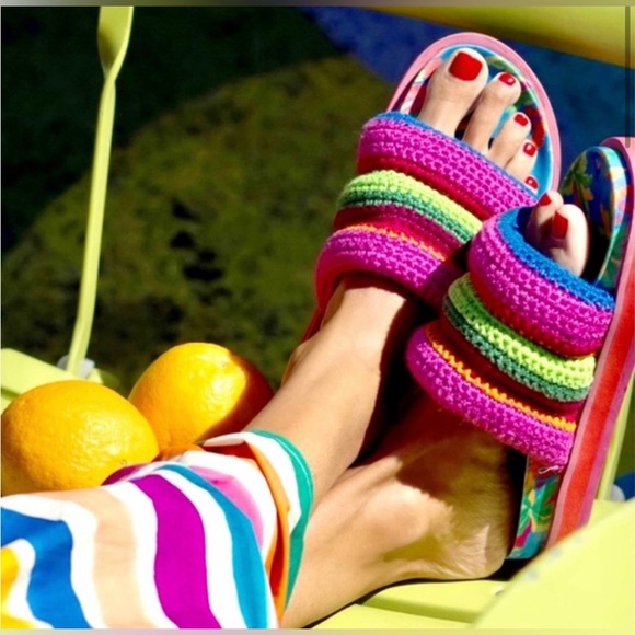 Farm Rio EUC Blue Macaw Crochet Anatomic Platform Slide Sandal with box Size 8 - Picture 3 of 13